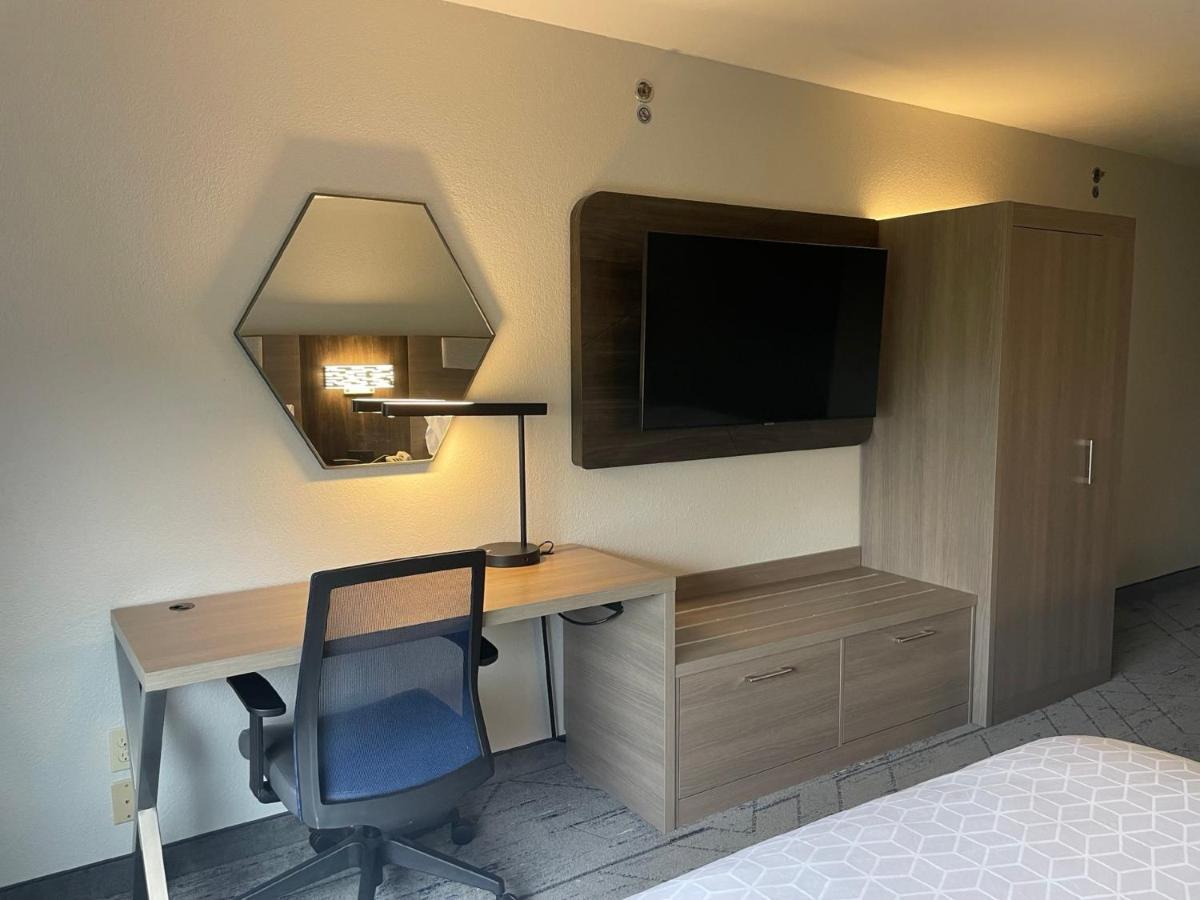 Holiday Inn Express Lapeer By Ihg Esterno foto