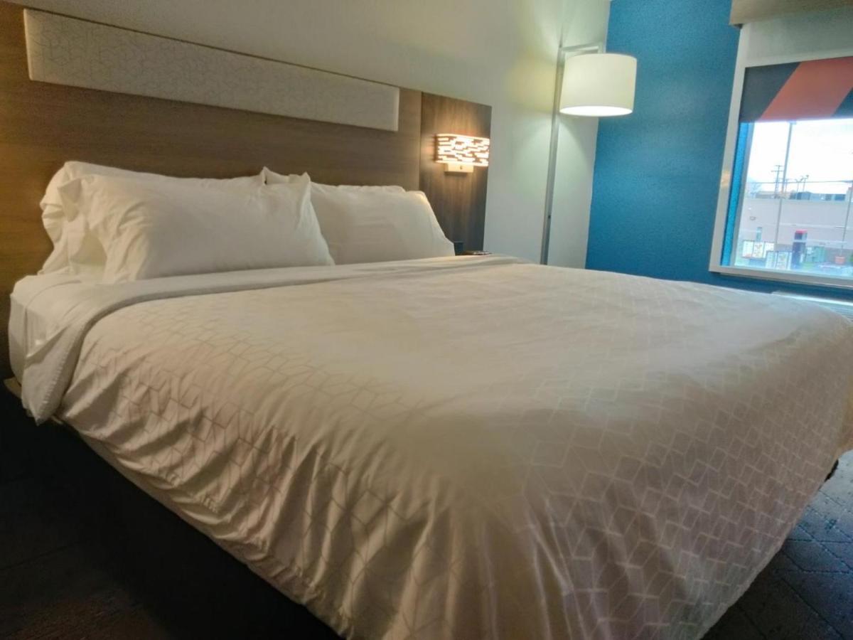 Holiday Inn Express Lapeer By Ihg Esterno foto
