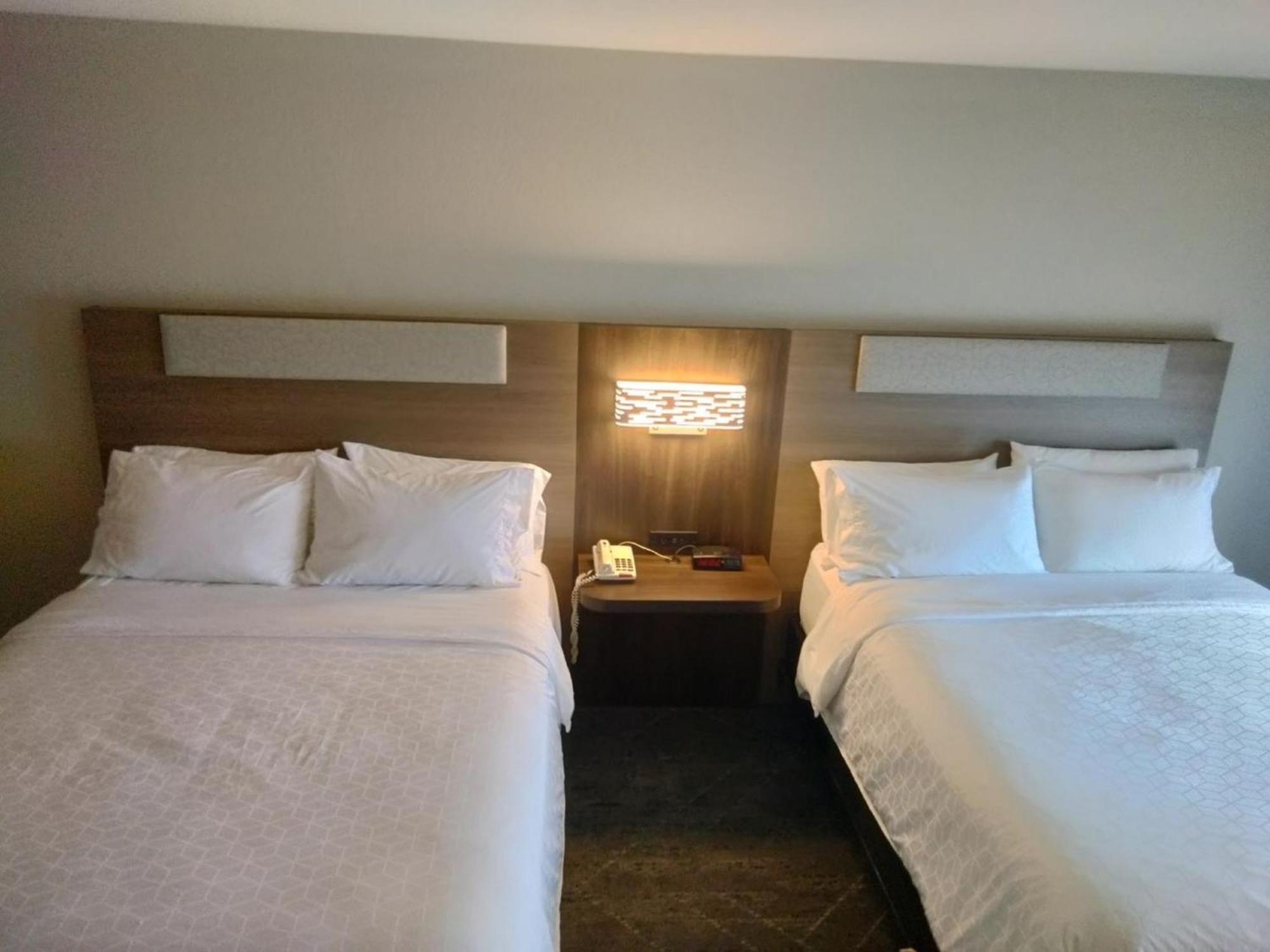 Holiday Inn Express Lapeer By Ihg Esterno foto